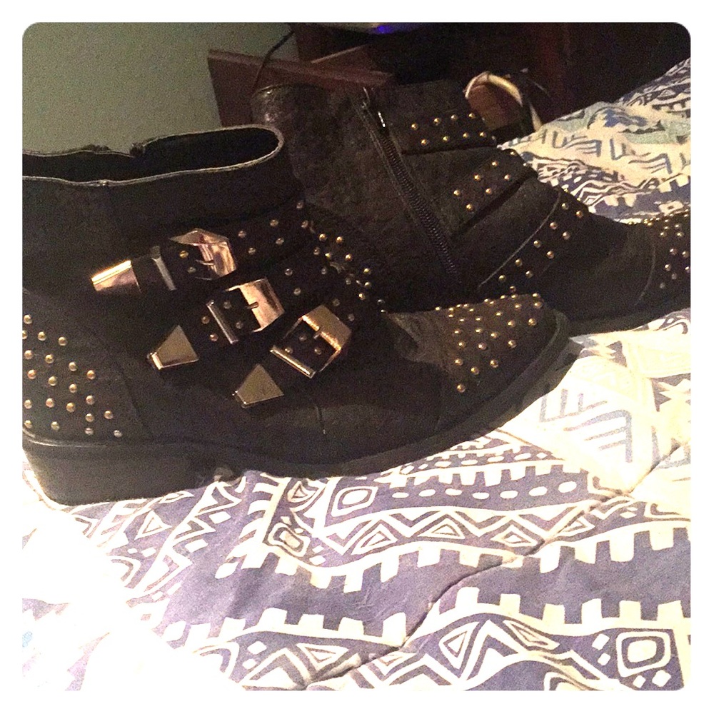 Republic LA Arly Ostrich studded ankle boots